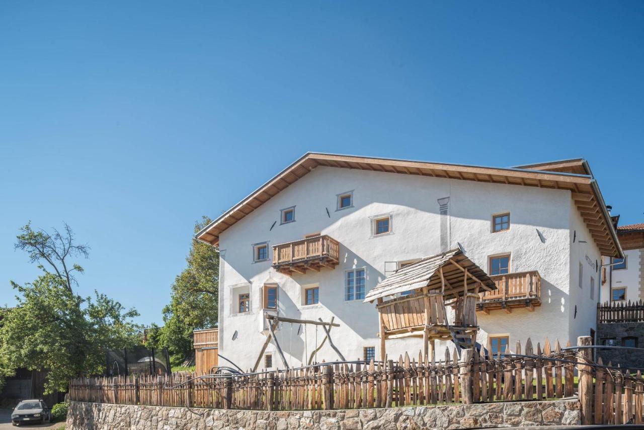 Hatzeshof Heustadel Laion Buitenkant foto